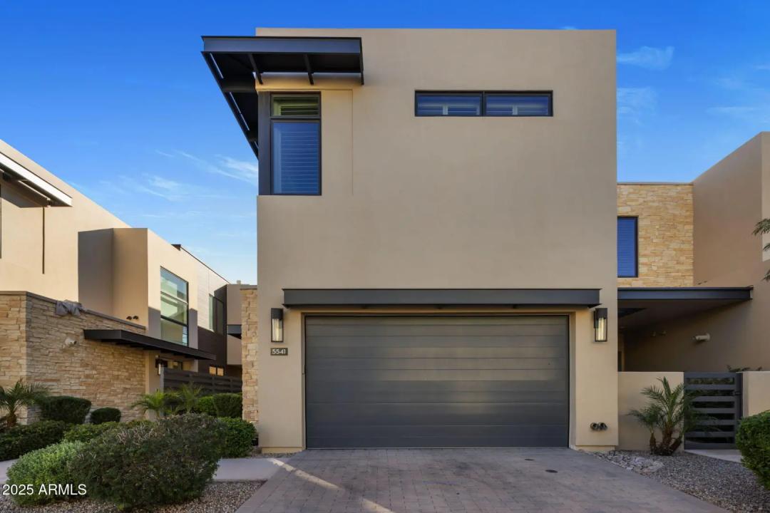 Real Estate Picture 9