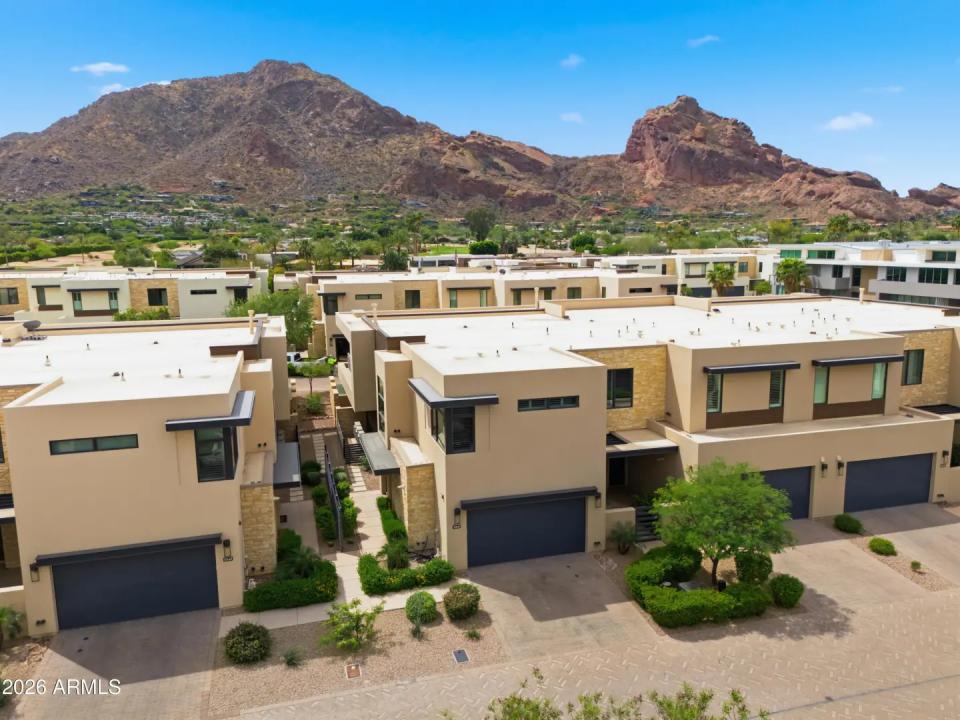 Real Estate Picture 12