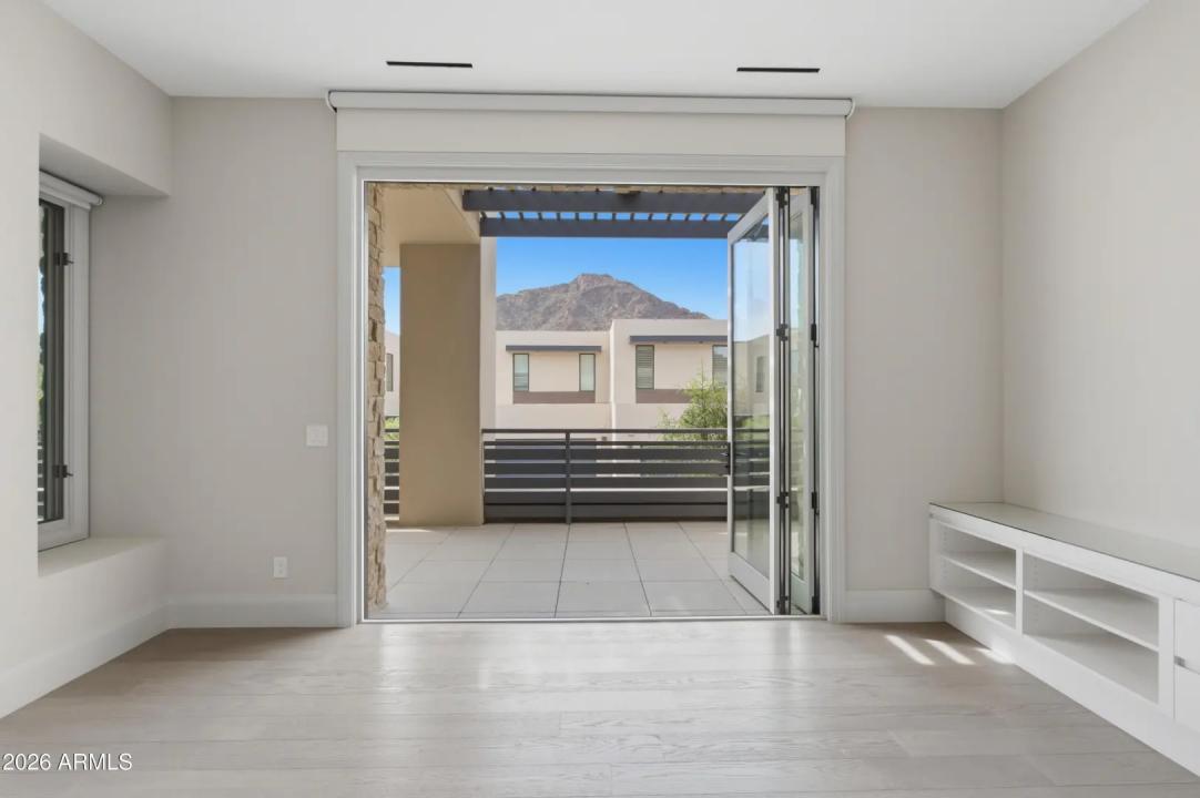 Real Estate Picture 21