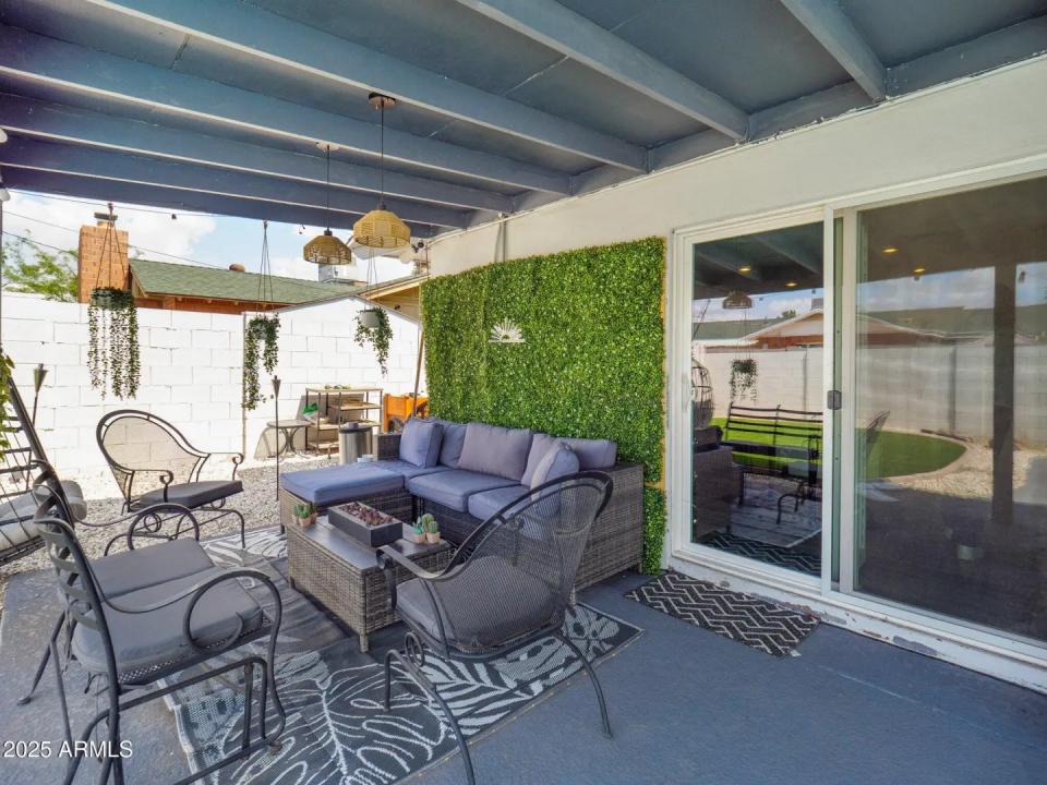 Real Estate Picture 25