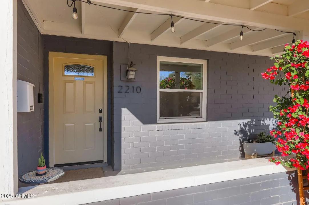 Real Estate Picture 2