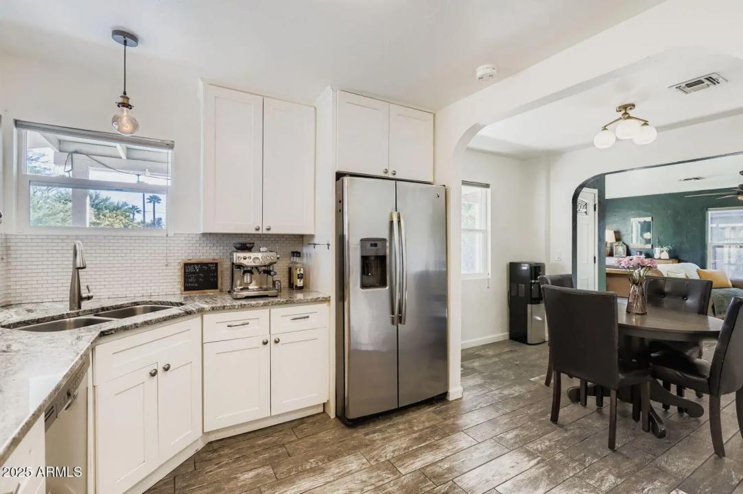 Real Estate Picture 6