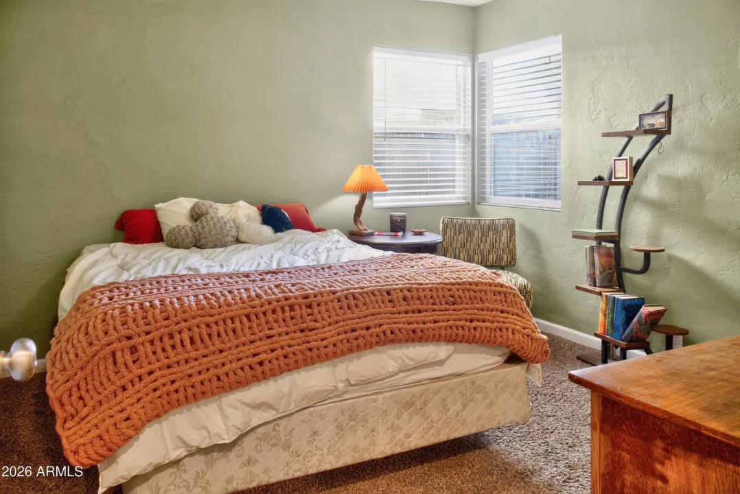 Real Estate Picture 36