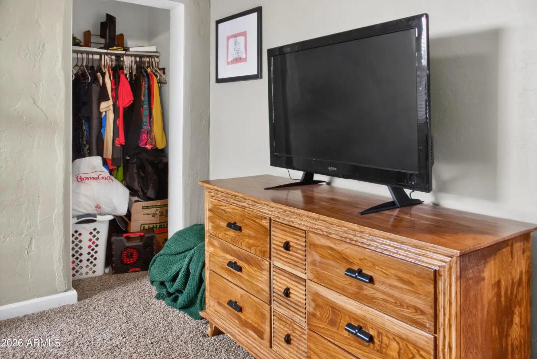 Real Estate Picture 37