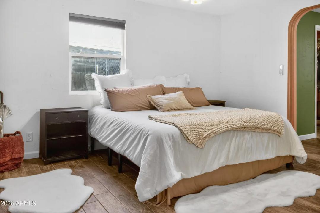 Real Estate Picture 38