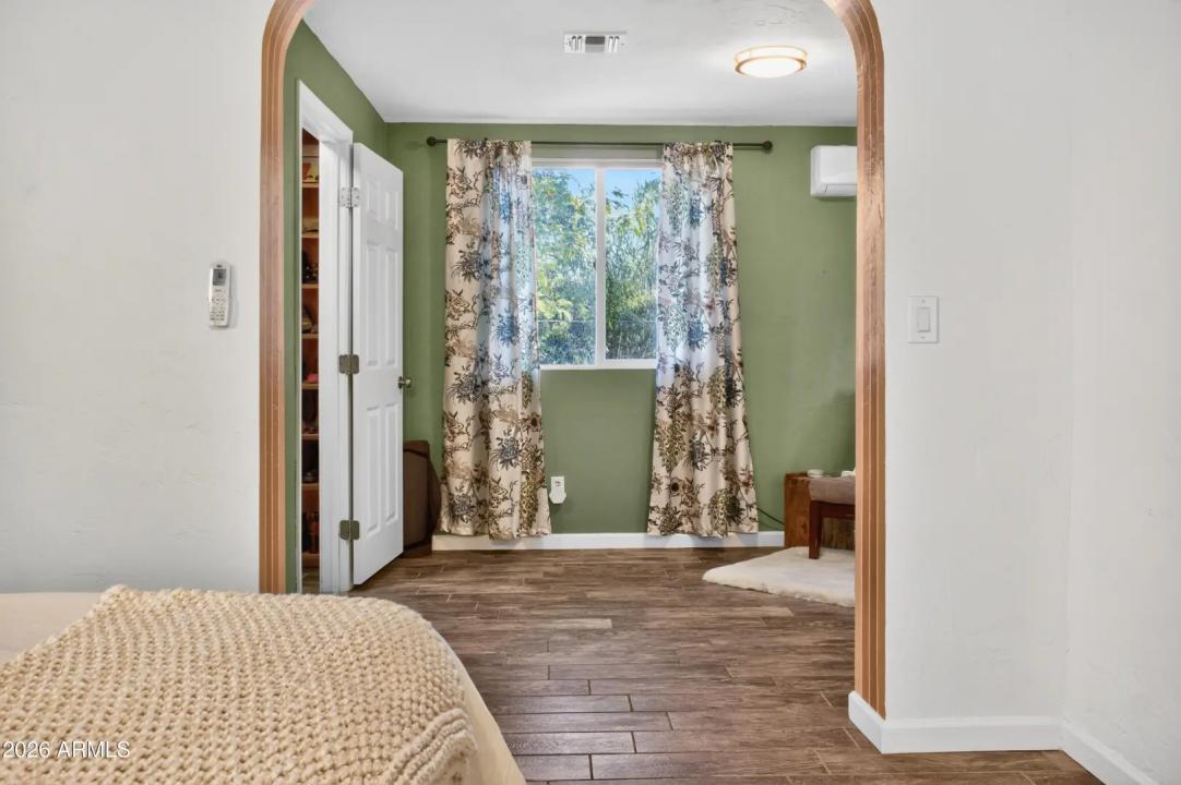 Real Estate Picture 44