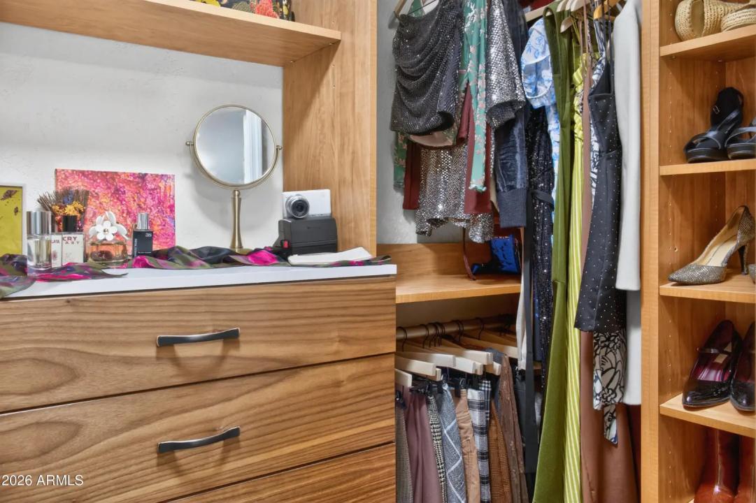 Real Estate Picture 27