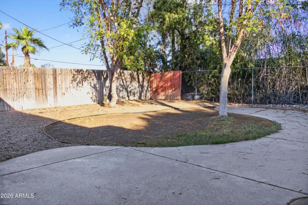 Real Estate Picture 10