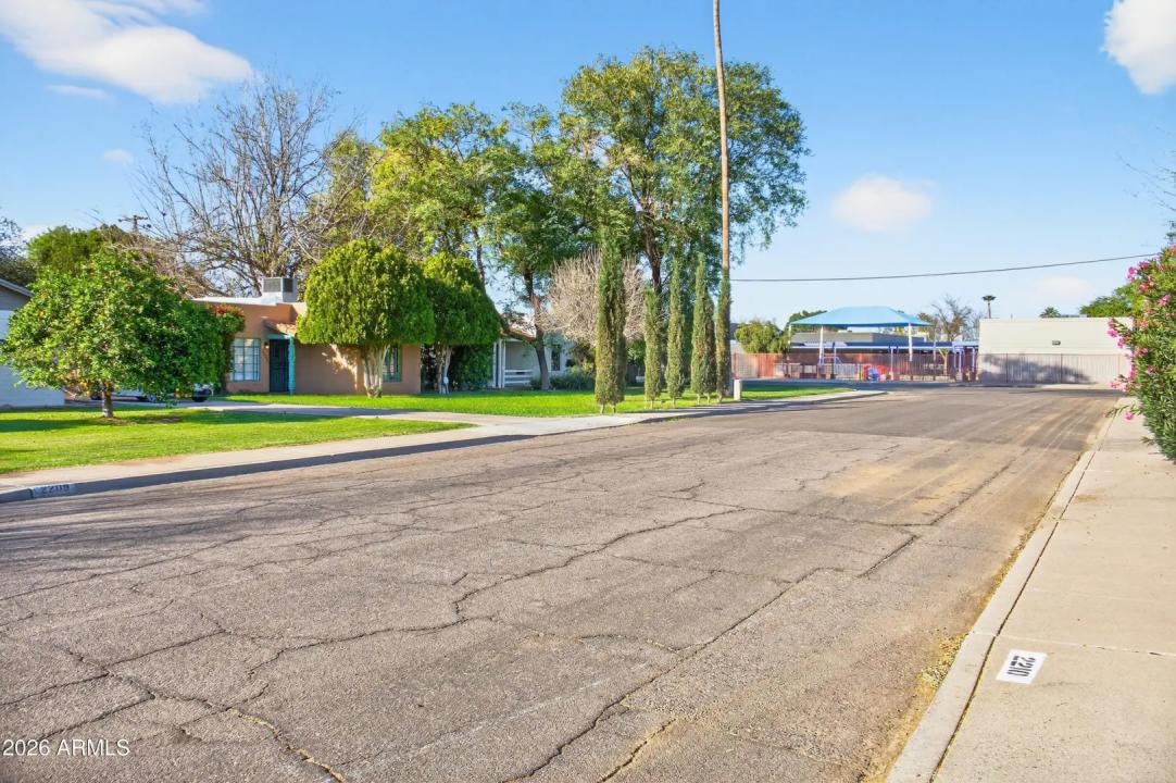 Real Estate Picture 53