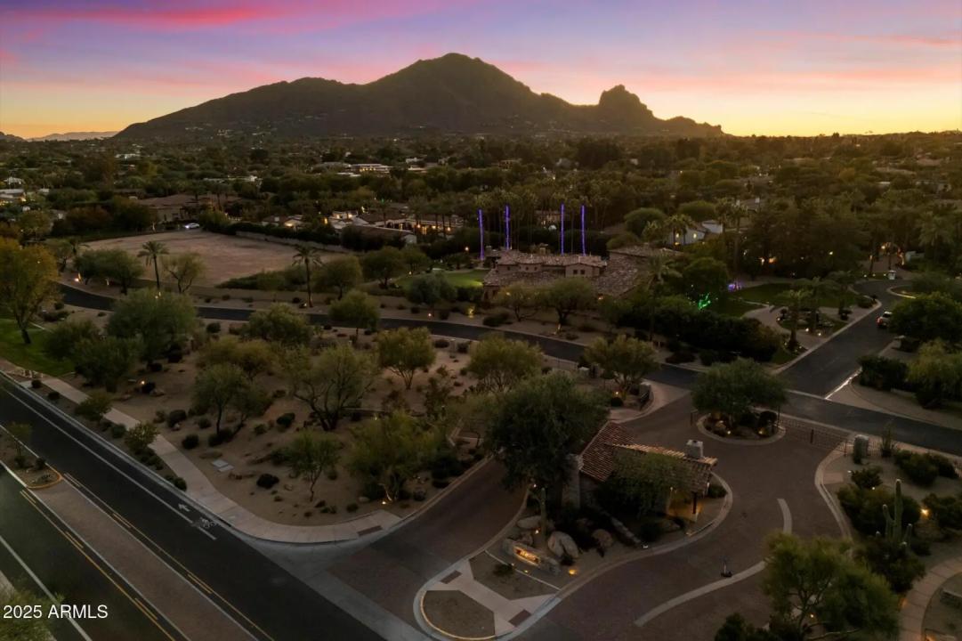 Real Estate Picture 32