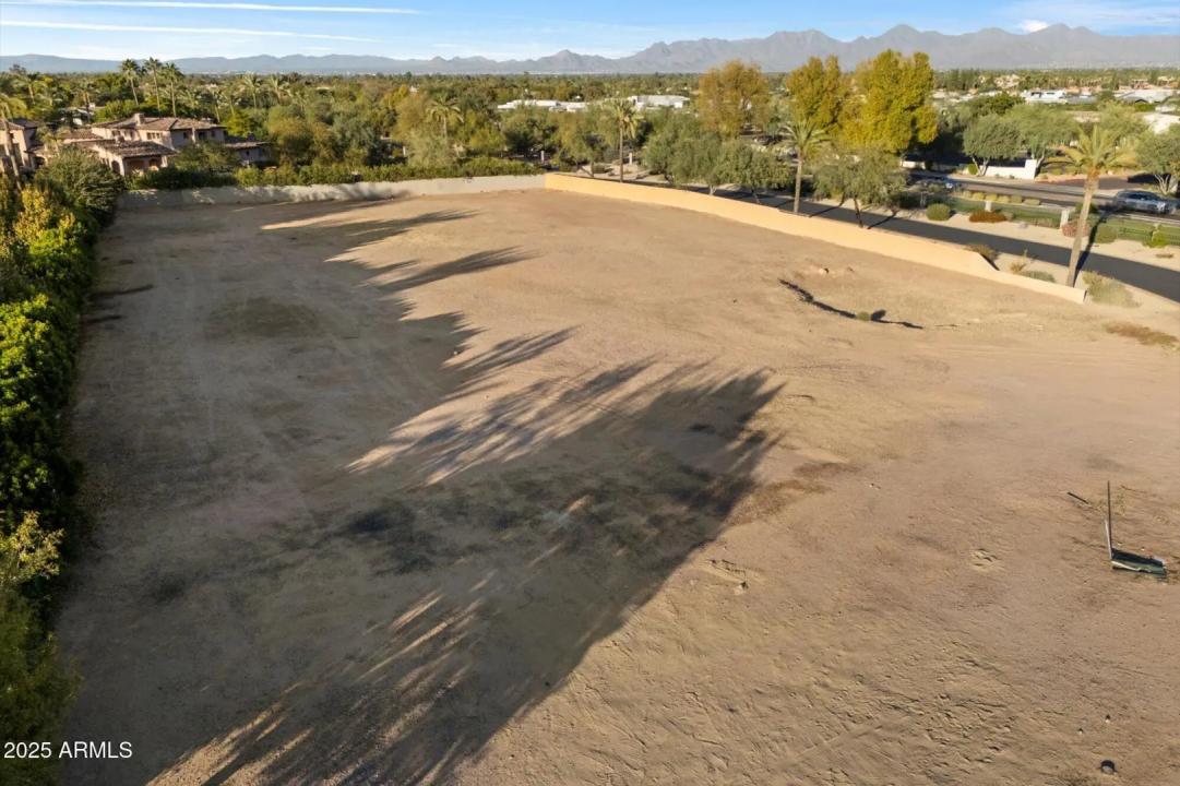 Real Estate Picture 13