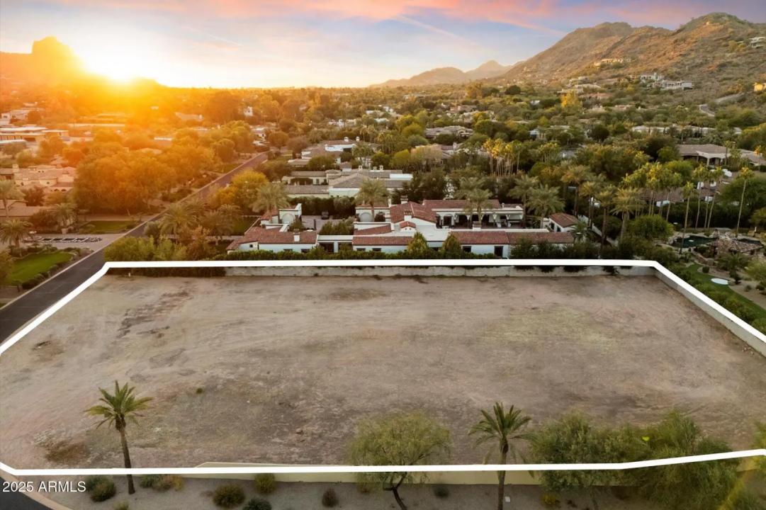 Real Estate Picture 20