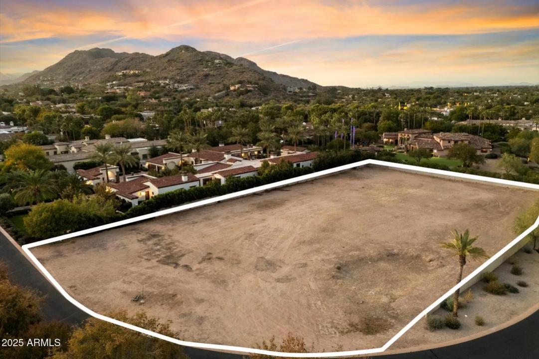 Real Estate Picture 22