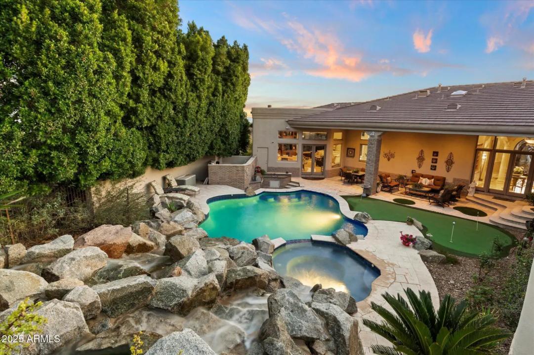 Real Estate Picture 90