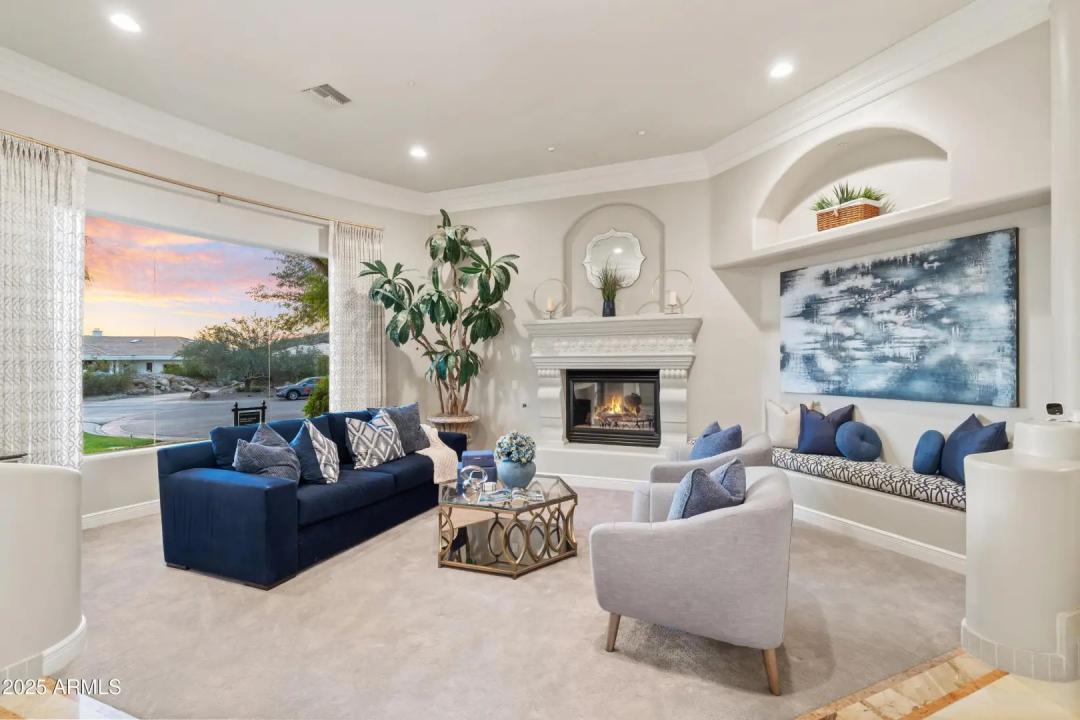 Real Estate Picture 12