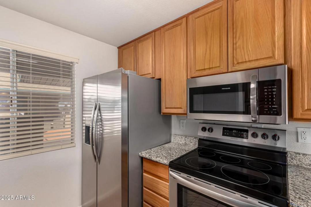 Real Estate Picture 6