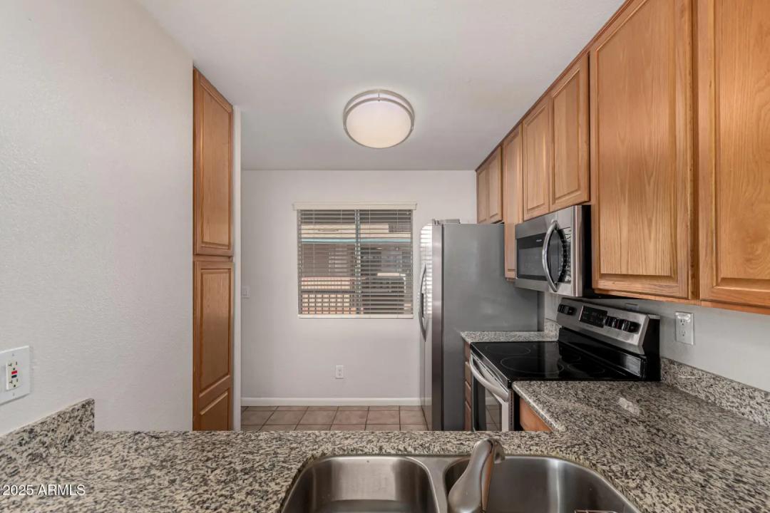 Real Estate Picture 7