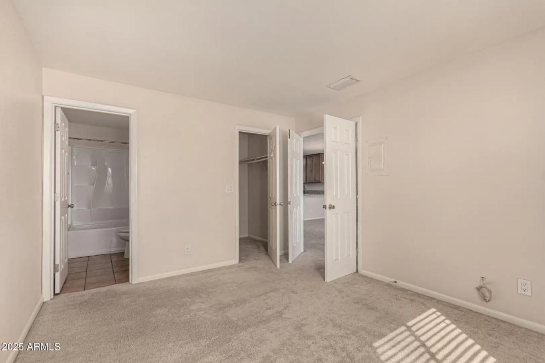 Real Estate Picture 9