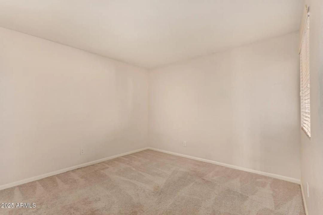 Real Estate Picture 13