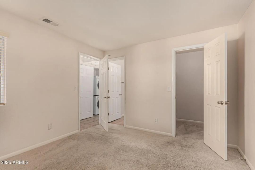 Real Estate Picture 14