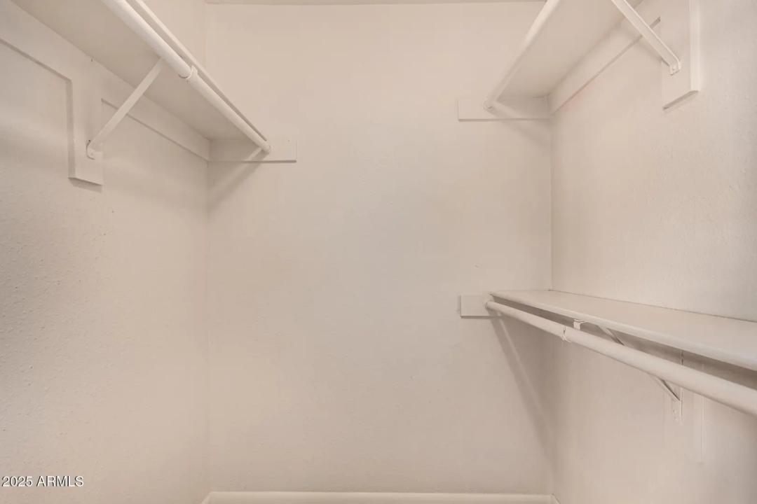 Real Estate Picture 15