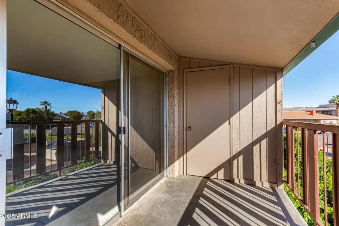 Real Estate Picture 18