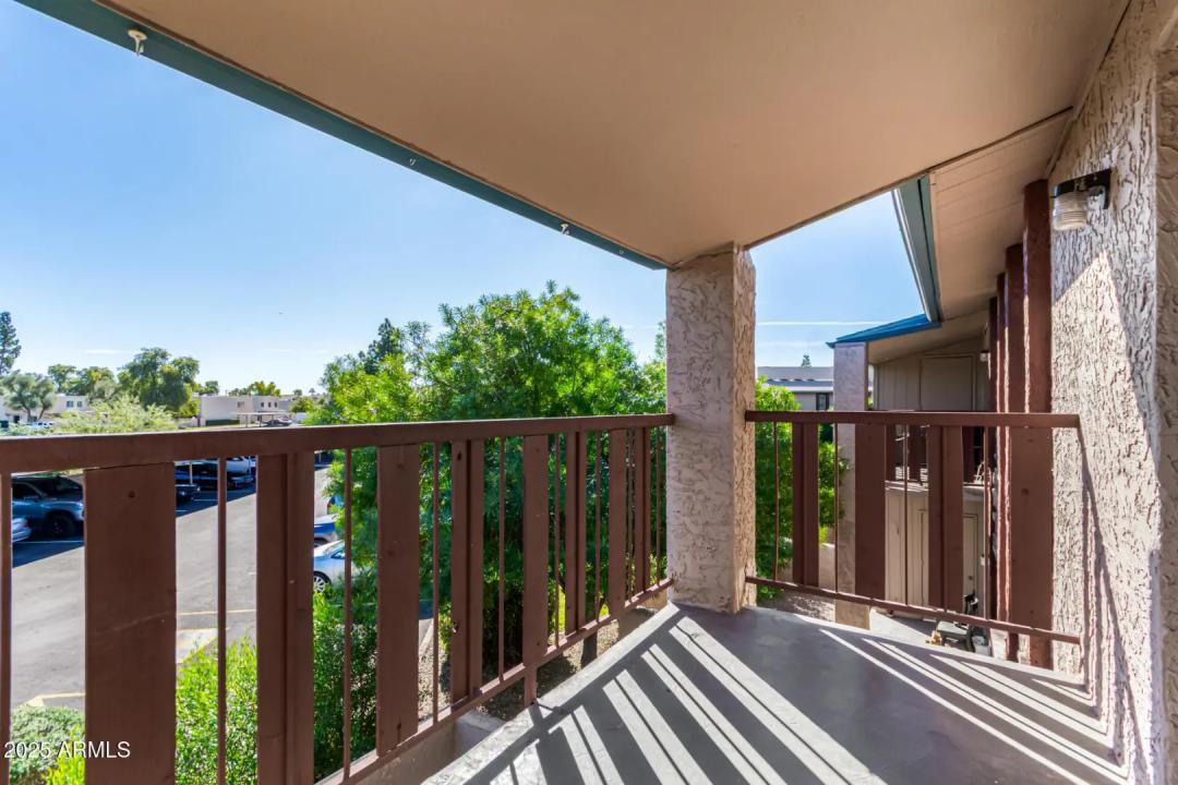 Real Estate Picture 19