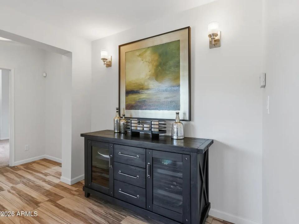 Real Estate Picture 11