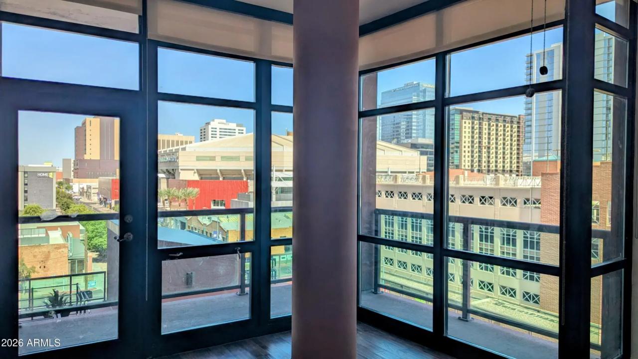 Real Estate Picture 16