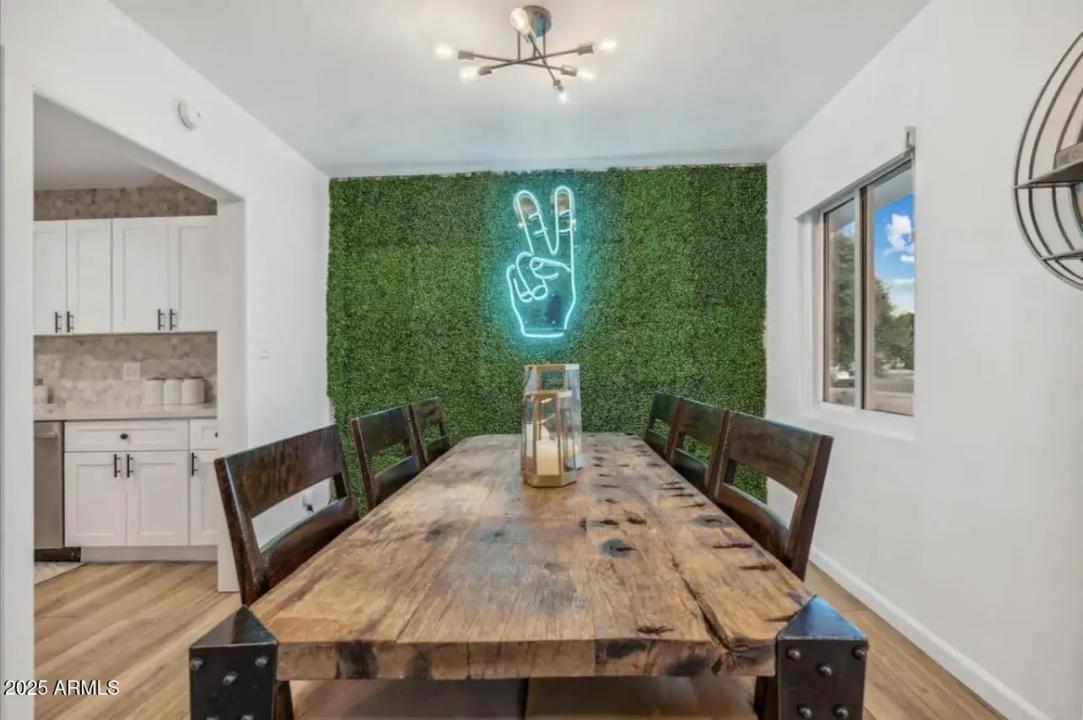 Real Estate Picture 10