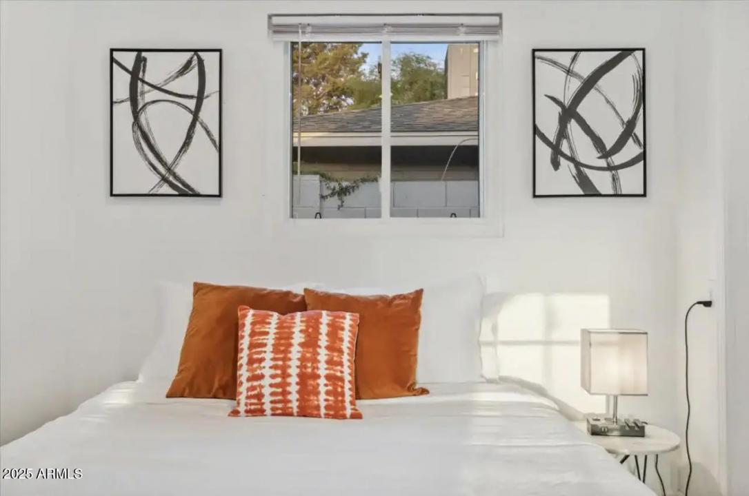 Real Estate Picture 13