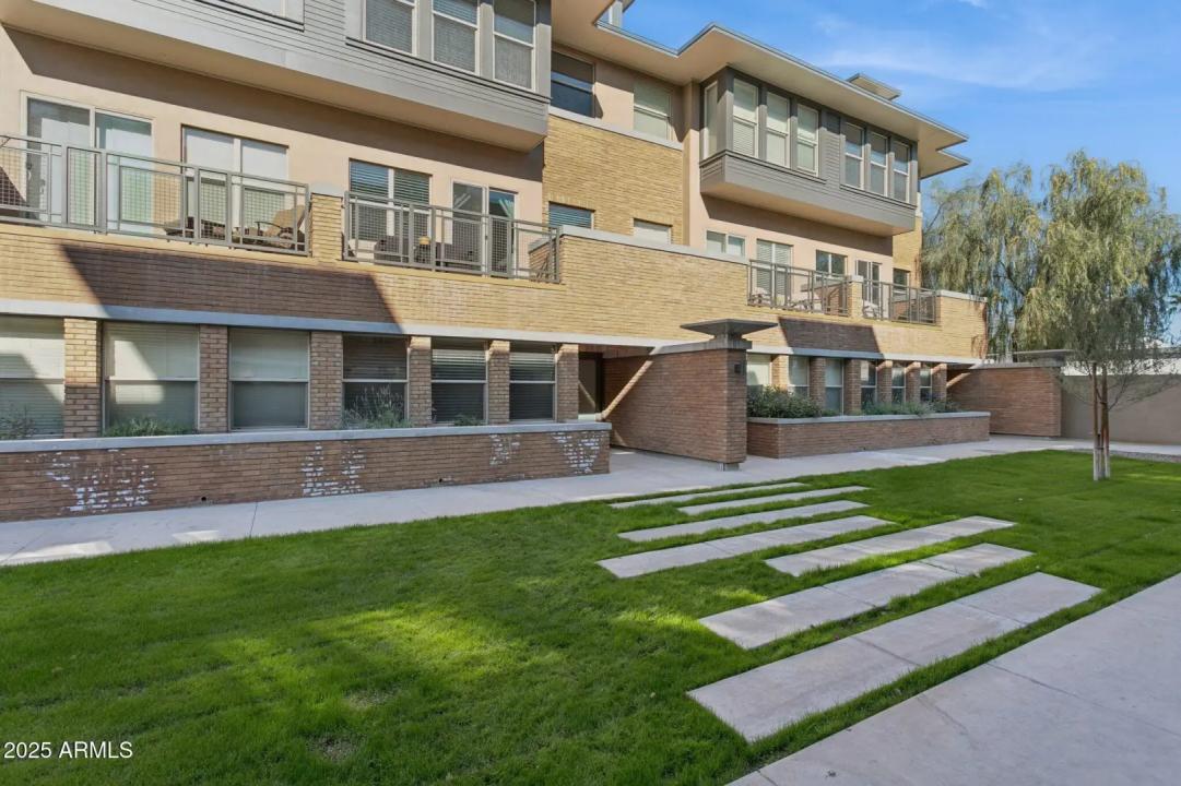 Real Estate Picture 1