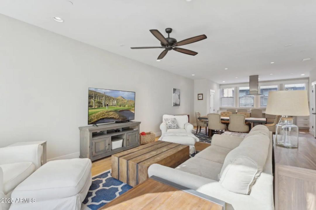 Real Estate Picture 15