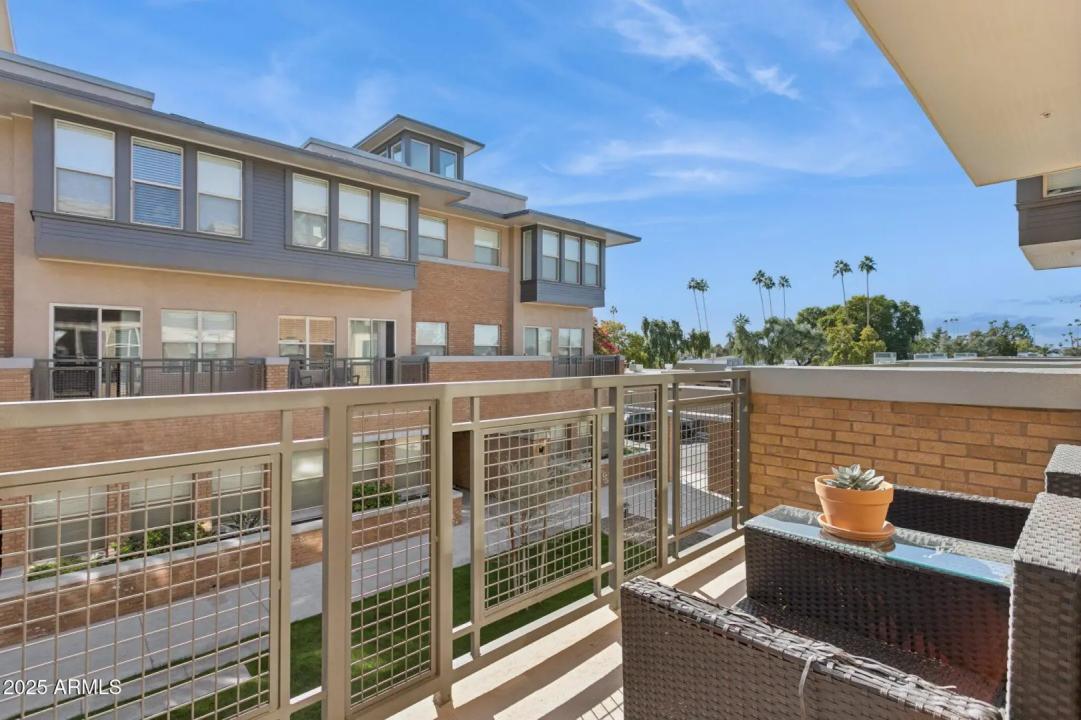 Real Estate Picture 19