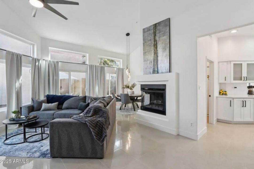 Real Estate Picture 9