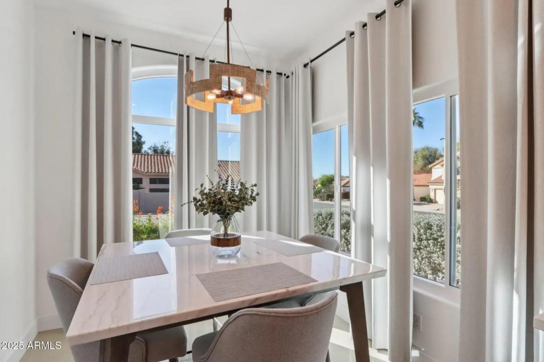 Real Estate Picture 16