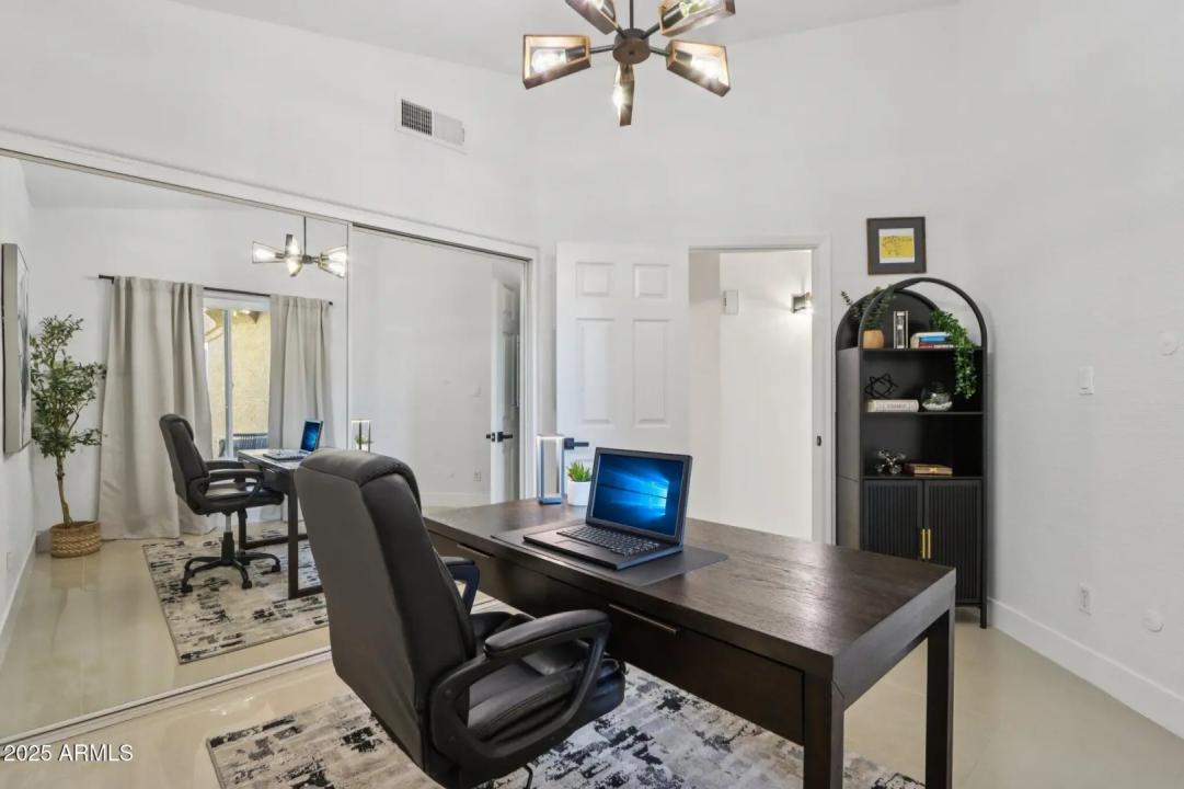 Real Estate Picture 23