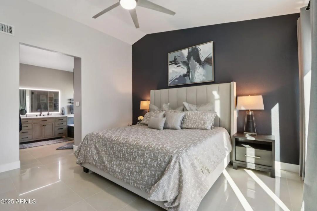 Real Estate Picture 19