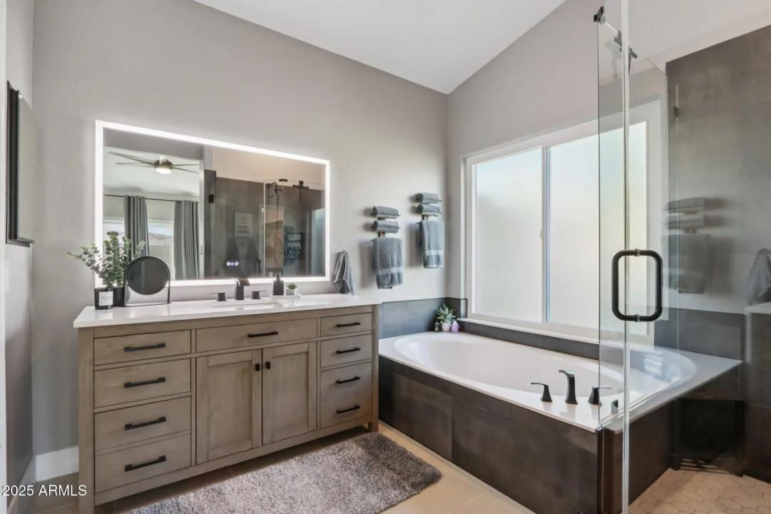 Real Estate Picture 21