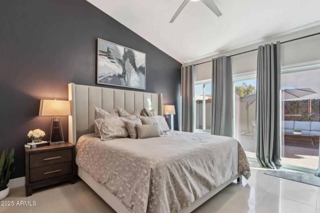 Real Estate Picture 17