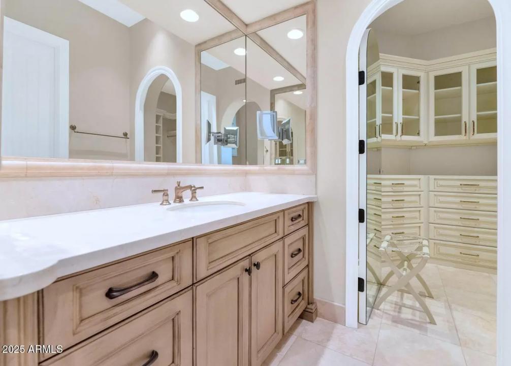 Real Estate Picture 21