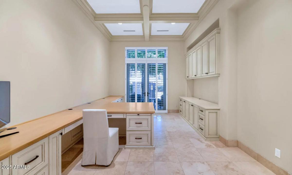 Real Estate Picture 32