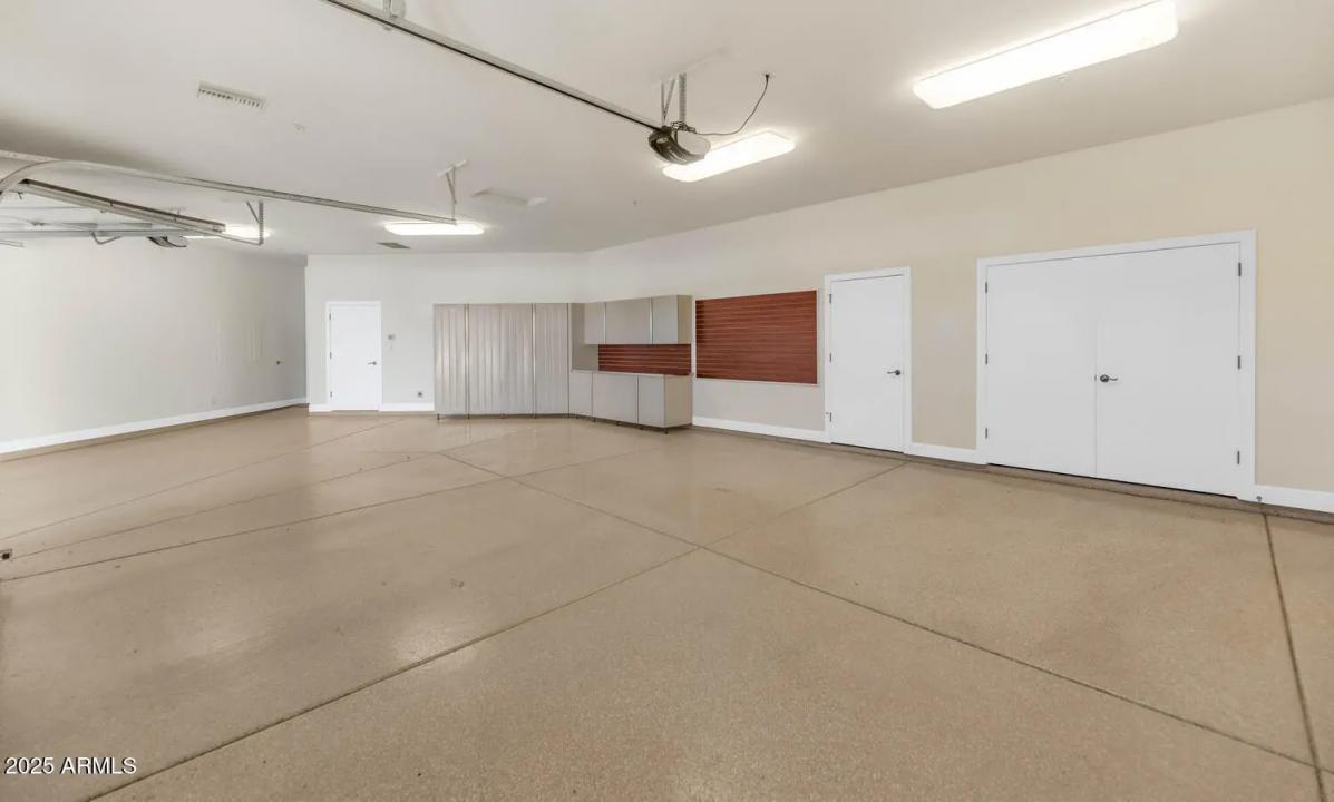 Real Estate Picture 48