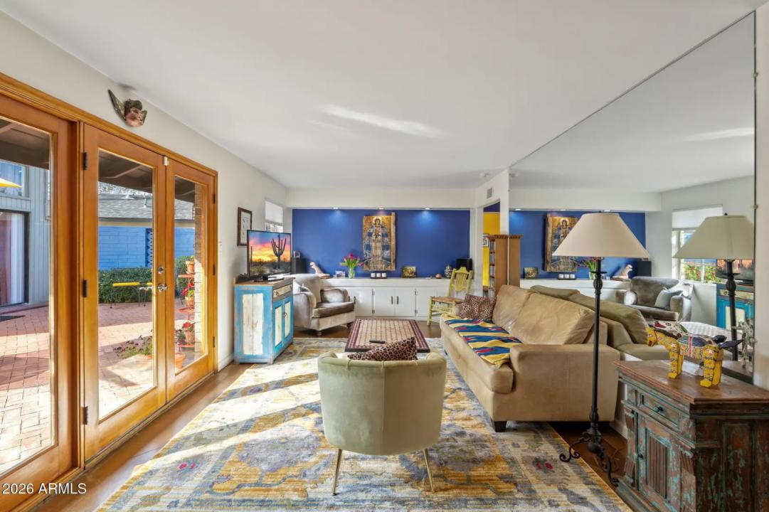 Real Estate Picture 6