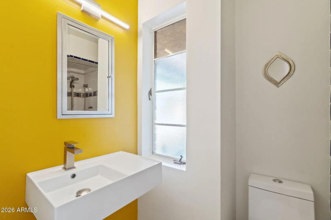 Real Estate Picture 13