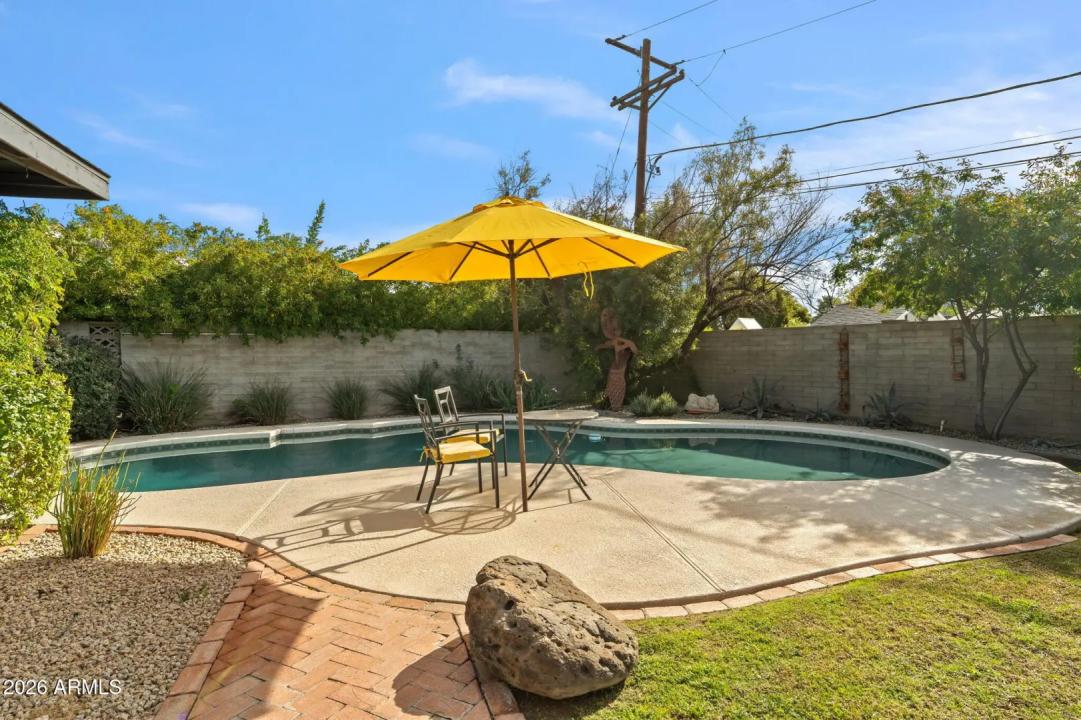 Real Estate Picture 26