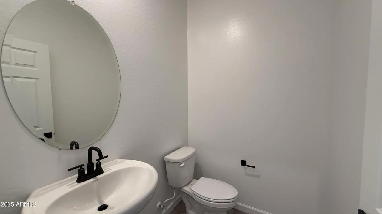 Real Estate Picture 13