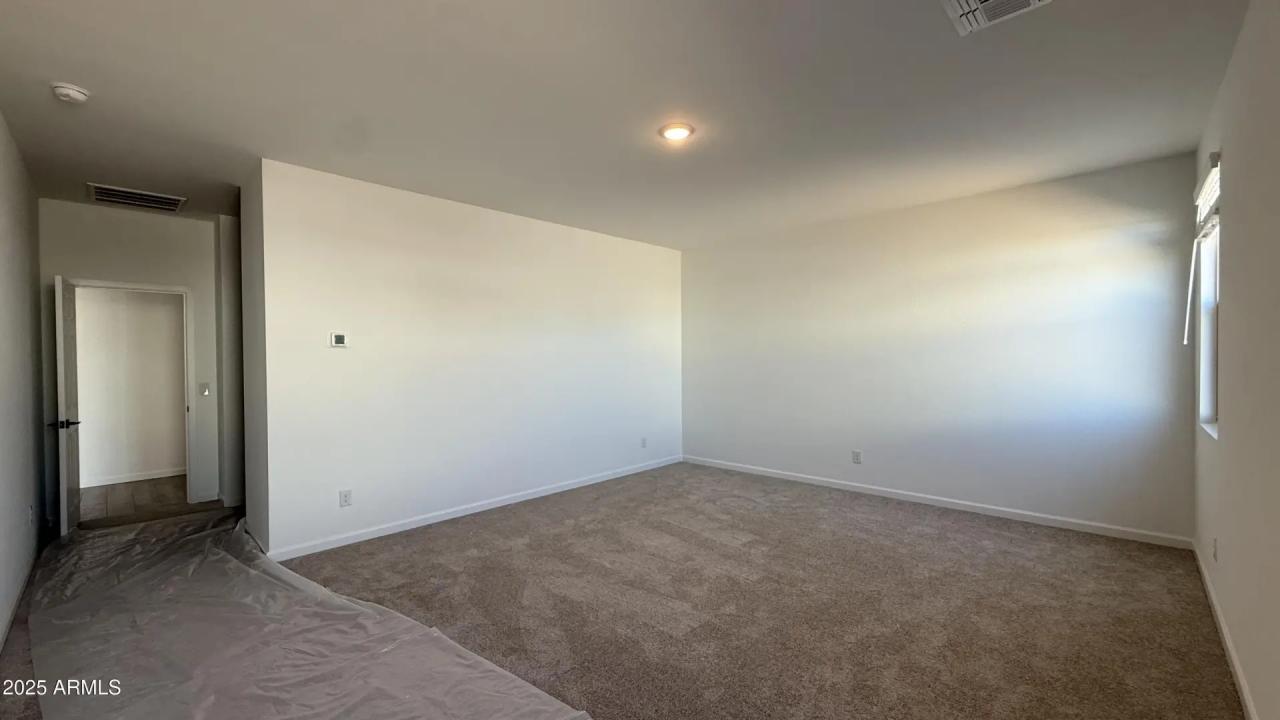 Real Estate Picture 21