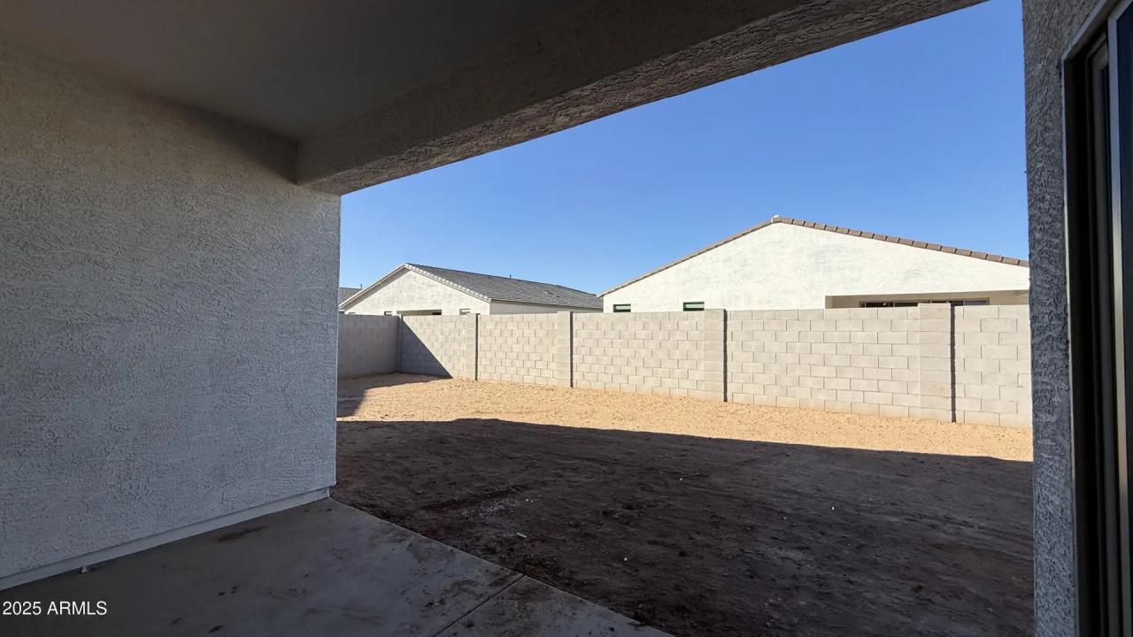 Real Estate Picture 22