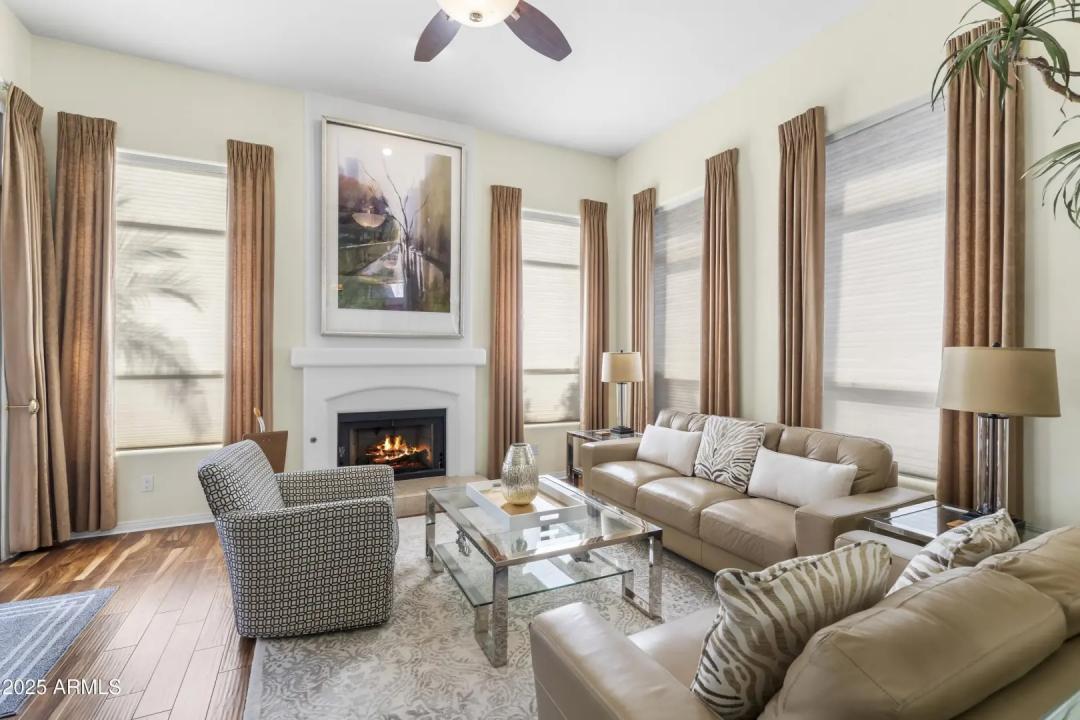 Real Estate Picture 12